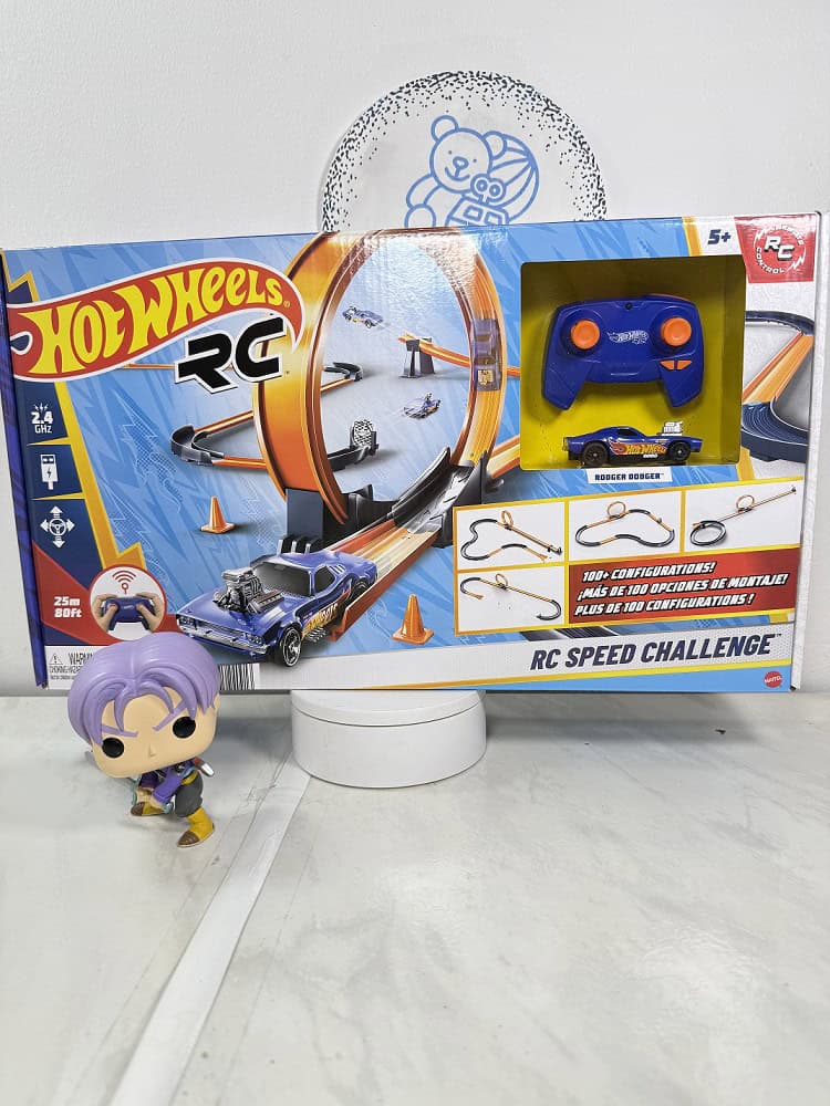 Juego de Pistas RC Hot Wheels con Vehículo y 30 Piezas - Image 7